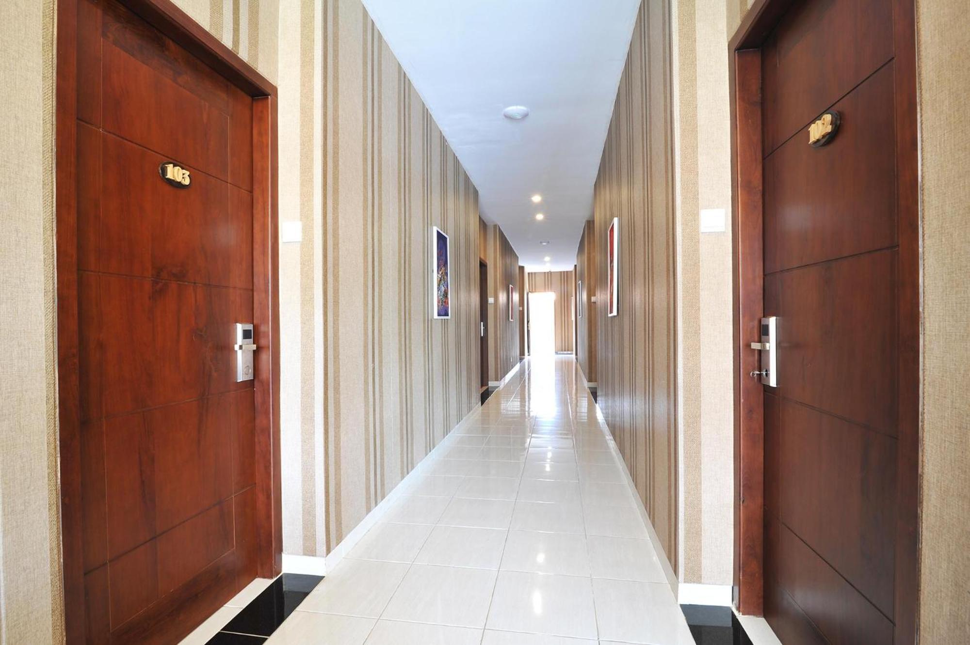 Amaya Suites Hotel Kejayan Extérieur photo