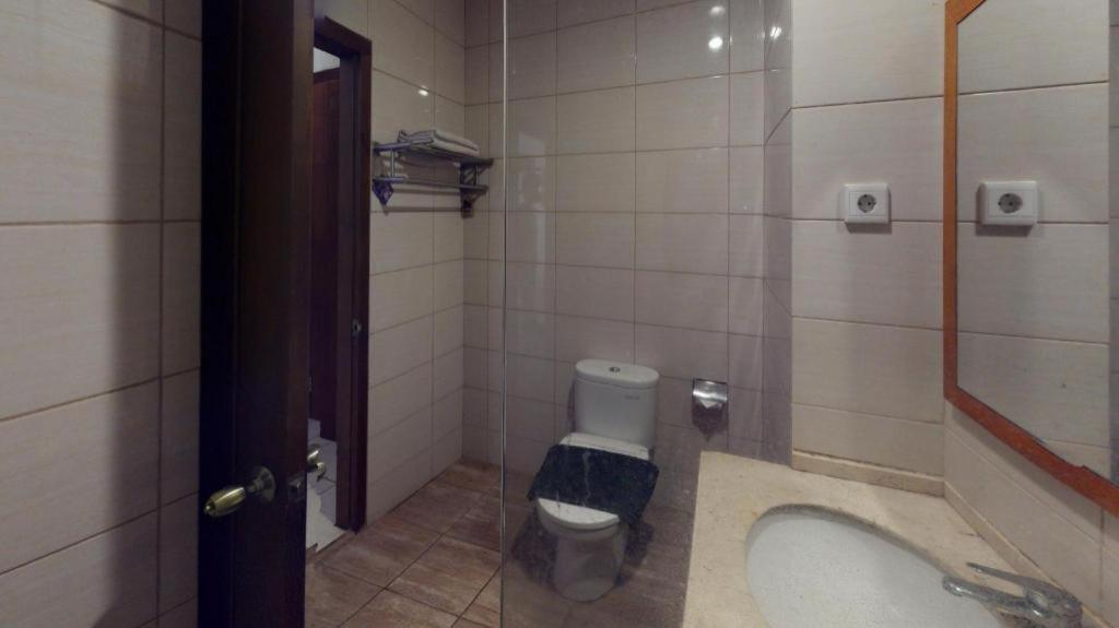 Amaya Suites Hotel Kejayan Extérieur photo