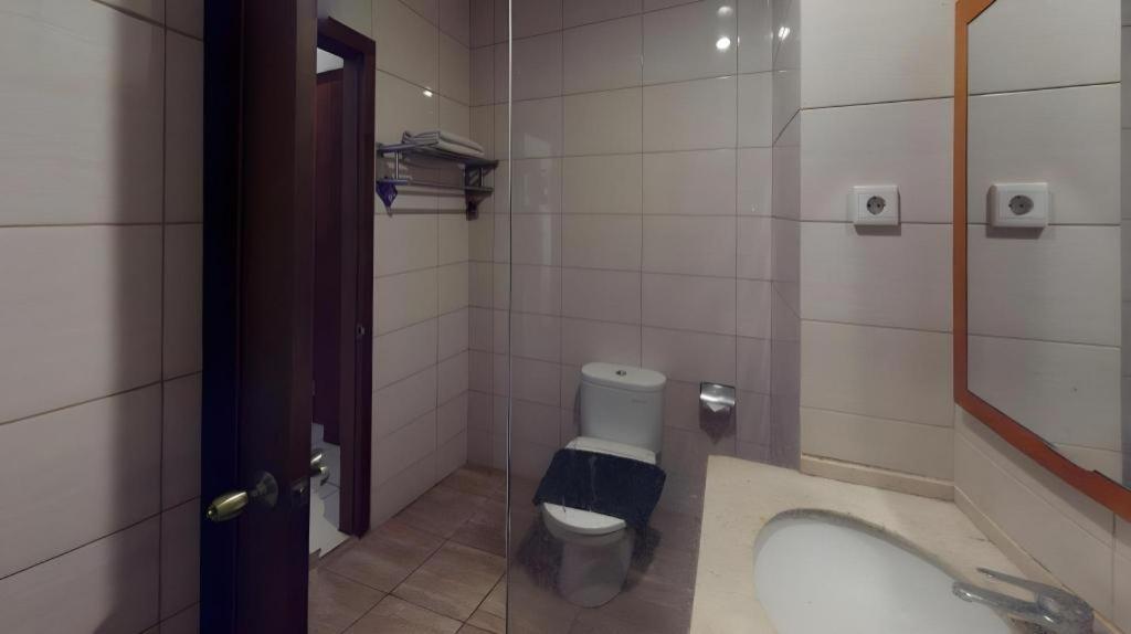 Amaya Suites Hotel Kejayan Extérieur photo