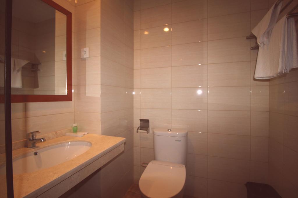 Amaya Suites Hotel Kejayan Extérieur photo