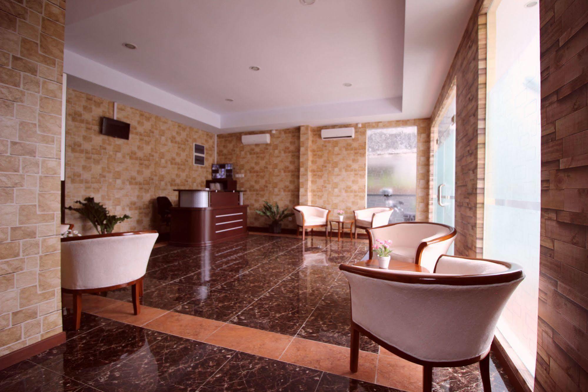 Amaya Suites Hotel Kejayan Extérieur photo