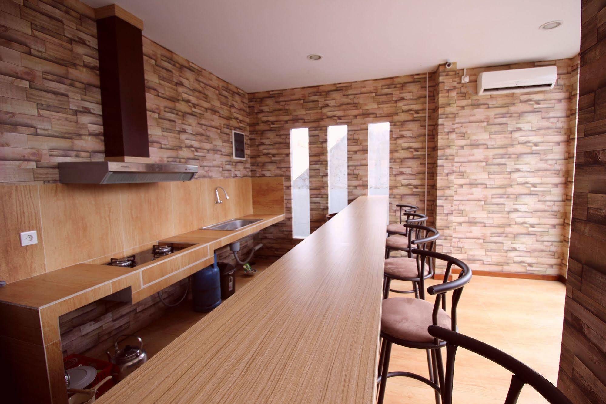 Amaya Suites Hotel Kejayan Extérieur photo